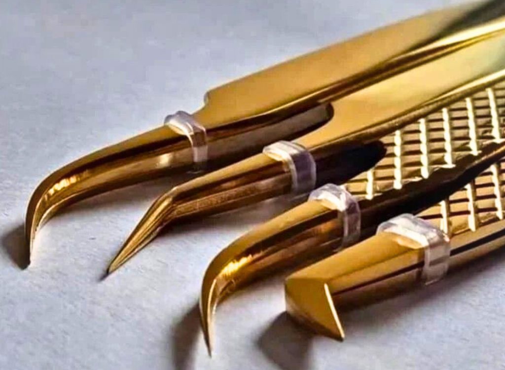 gold tweezer
